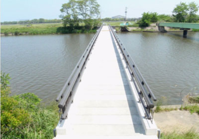 ���[�h�X���u�F���������Ń^�C�v