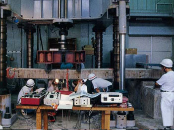 ���[�h�X���u�������i