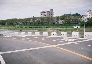 �I��H���H�H��