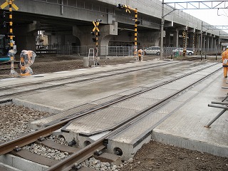 �O�̊ۓ��؁F�O���u���b�N